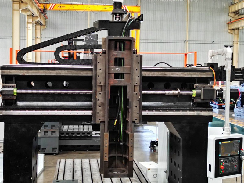 龙门加工中心组装.jpg
